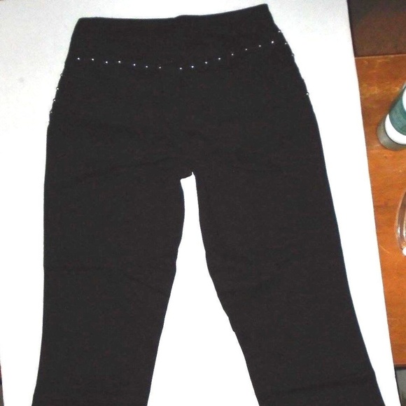 Vintage Jrs.com Black Silver Studed Capri Pants - Picture 5 of 7
